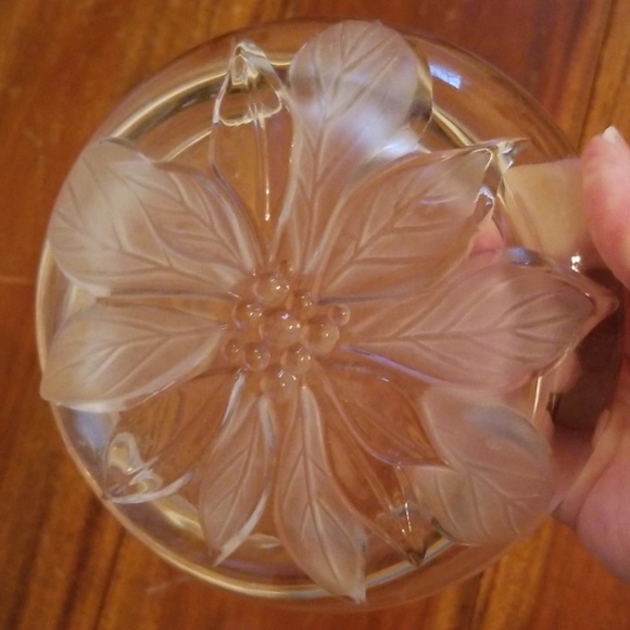 Vintage Glass Dish - Picture 3 of 4